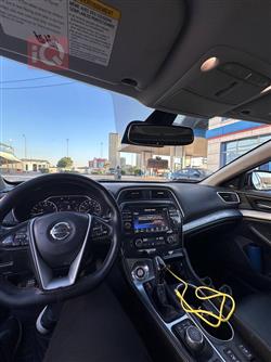 نيسان ماكسيما